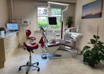Zahnarztpraxis Neubrandenburg Behandlungszimmer